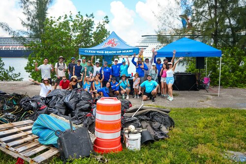 Celebrated Earth Day and 7 years of Clean This Beach Up! 82 volunteers joined us and helped us remove 2076 lbs of debris from the shorelines of the MacArthur Causeway in Miami.