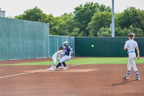 Varsity Softball
Pictures by Carlton Marshall