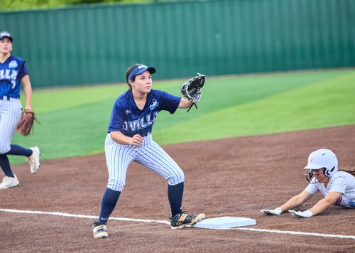 Varsity Softball
Pictures by Carlton Marshall