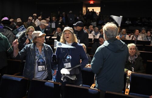 Legacy and Laurels at Reunion 2026 Saturday, May 30, 2026 at the Athey Center at Palmer Auditorium. The awards presented included; the Mach Arom ’89 Award to Zachary Larson ’16, the Agnes Berkeley Leahy Award Robert Shea ’91 P’26, the Harriet Buescher Lawrence ’34 Prize to Emily Callahan Hazelwood ’11, the Mary Ash Lazarus ’71 Goss Award to Mario An-Ming Sze Truxes ’71, the Alumni Tribute Award to Kenneth Kabel ’76 P’12, and the the Unity Award Veronica Venture ’86. (Connecticut College photos by Sean D. Elliot)