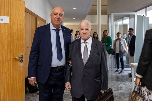 Manuel Esquível, Tiago Mexia