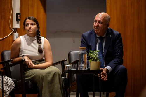 Beatriz Curioso, Manuel Esquível