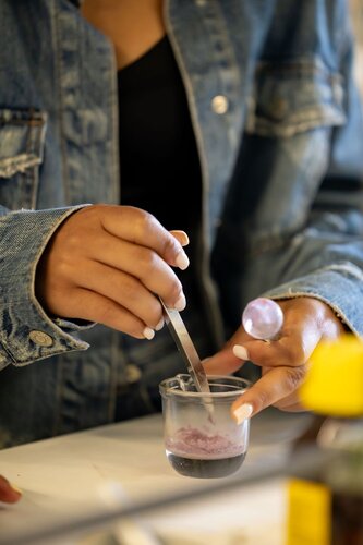 Missão Bioquímica: Descobre o Mecanismo da Enzima e a Cura nas Algas. Departamento de Química, DQ