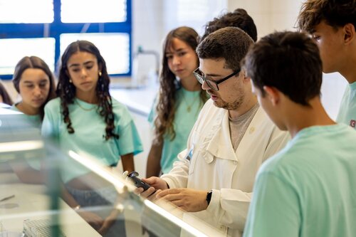 Equilíbrio Redox: a equação de Nernst (atividade experimental). Departamento de Química, DQ