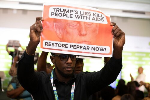 AIDS 2026, the 26th IAS Conference on HIV and AIDS. Rio de Janeiro, Brazil. Sunday, 26 July 2026.

In the photo: Activists disrupt US AIDS Coordinator Jeff Graham 

© Felipe Varanda / IAS