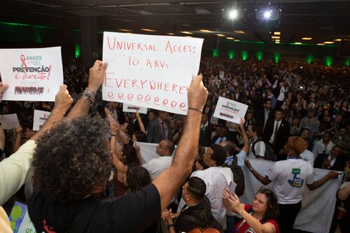 AIDS 2026, the 26th International AIDS Conference. Rio de Janeiro, Brazil.
Monday, 27 July 2026.

OP01. Opening Session.
In the photo: Protests

©️ Felipe / IAS