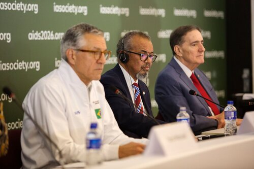AIDS 2026, the 26th International AIDS Conference. Rio de Janeiro, Brazil.
Monday, 27 July 2026

ME. Media Briefing
In the photo: Alexandre Padilha, Tedros Adhanom Ghebreyesus, Jarbas Barbosa.

©️ Andréa Testoni / IAS