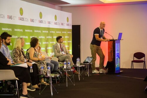 AIDS 2026, the 26th International AIDS Conference. Rio de Janeiro, Brazil.
Tuesday, 28 July 2026

SY04. Gareth Thomas' introductory remarks in symposium, "Moving away from stigma"
In the photo: Gareth Thomas

©️ Andréa Testoni / IAS