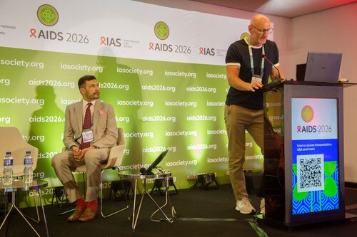 AIDS 2026, the 26th International AIDS Conference. Rio de Janeiro, Brazil.
Tuesday, 28 July 2026

SY04. Gareth Thomas' introductory remarks in symposium, "Moving away from stigma"
In the photo: Gareth Thomas

©️ Andréa Testoni / IAS
