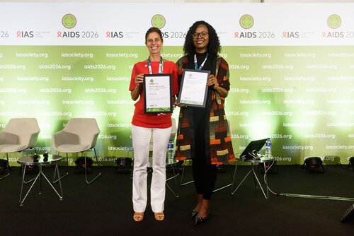 AIDS 2026, the 26th International AIDS Conference. Rio de Janeiro, Brazil.
Tuesday, 27 July 2026.

SY01. Prize for Excellence in HIV Research Related to Children and Adolescents.
In the photo: Caterina Casalini, Mercia Elisa Sitoe Matsinhe. 

©️ Rogério von Krüger / IAS