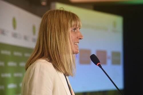 AIDS 2026, the 26th International AIDS Conference. Rio de Janeiro, Brazil.
Monday, 27 July 2026.

SAT36. Priorization under pressure: Rethinking  HIV service delivery with TIER-Plus.
In the photos: Anna Grimsrud.

© Márcia Moreira / IAS.