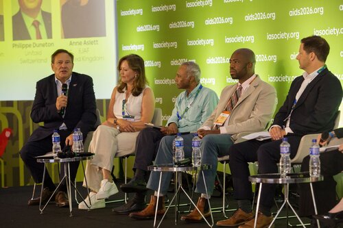 AIDS 2026, the 26th International AIDS Conference. Rio de Janeiro, Brazil.
Tuesday, 28 July 2026

SY06. No retreat, no surrender: The future of philanthropy in HIV.
In the photo: Philippe Duneton, Anne Aslett, Yogan Pillay, LaRon Nelson, Richard Borain

©️ Andréa Testoni / IAS