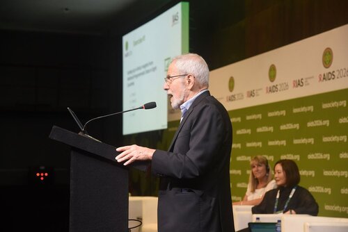AIDS 2026, the 26th International AIDS Conference. Rio de Janeiro, Brazil.
Tuesday, 28 July 2026.

WS01. How to write and submit a research manuscript.
In the photos: Kenneth Hugh Mayer.

© Márcia Moreira / IAS.