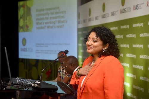 AIDS 2026, the 26th International AIDS Conference. Rio de Janeiro, Brazil.
Tuesday, 28 July 2026.

SAT26. Bridging the implementation gap: Practical insights to strengthen HIV prevention access for key populations.
In the photos: Ramya Kumar.

© Márcia Moreira / IAS.