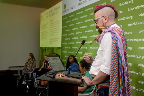 AIDS 2026, the 26th International AIDS Conference. Rio de Janeiro, Brazil.
Tuesday, 28 July 2026.

SAT16. Person-centred HIV prevention for key and vulnerable populations in Latin America and the Caribbean.
In the photos: Simon Cazal.

© Márcia Moreira / IAS.