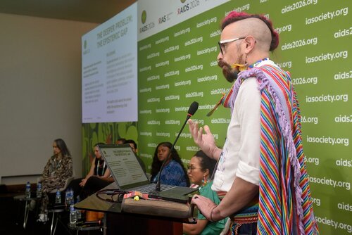 AIDS 2026, the 26th International AIDS Conference. Rio de Janeiro, Brazil.
Tuesday, 28 July 2026.

SAT16. Person-centred HIV prevention for key and vulnerable populations in Latin America and the Caribbean.
In the photos: Simon Cazal.

© Márcia Moreira / IAS.