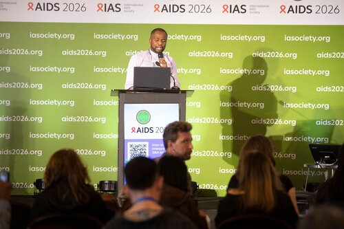 AIDS 2026, the 26th International AIDS Conference. Rio de Janeiro, Brazil.
Tuesday, 28 July 2026.

SAT34. AI and HIV: Who owns the future of public health?
In the photo: Olufolahan Adeleke

©️ Felipe Varanda / IAS