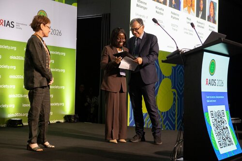 AIDS 2026, the 26th International AIDS Conference. Rio de Janeiro, Brazil.
Tuesday, 28 July 2026.

PL01. Rethink. Rebuild. Rise.
In the photo: presenters and recipients of the IAS/ANRS Lange/van Tongeren Prizes for Young Investigators

©️ Felipe Varanda / IAS