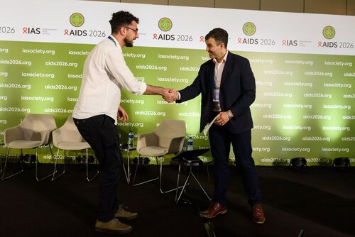 AIDS 2026, the 26th International AIDS Conference. Rio de Janeiro, Brazil.                            Wednesday, 29 July 2026.

SY14. Me and My Healthcare Provider award ceremony.
In the photo: Felipe Sabec Folgueral, Silas Holland.     

©️ Rogério von Krüger / IAS