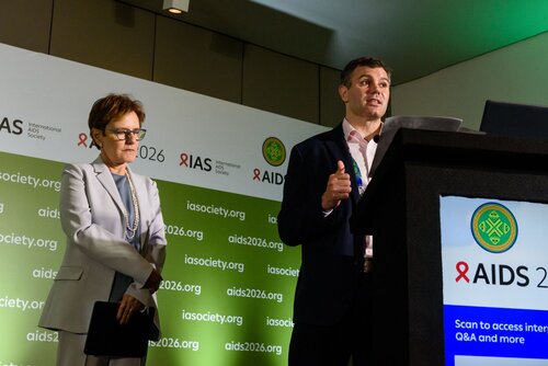 AIDS 2026, the 26th International AIDS Conference. Rio de Janeiro, Brazil.                            Wednesday, 29 July 2026.

SY14. Me and My Healthcare Provider award ceremony.
In the photo: Beatriz Grinsztejn, Silas Holland.     

©️ Rogério von Krüger / IAS