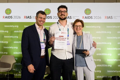 AIDS 2026, the 26th International AIDS Conference. Rio de Janeiro, Brazil.                            Wednesday, 29 July 2026.

SY14. Me and My Healthcare Provider award ceremony.
In the photo: Beatriz Grinsztejn, Felipe Sabec Folgueral, Silas Holland.     

©️ Rogério von Krüger / IAS