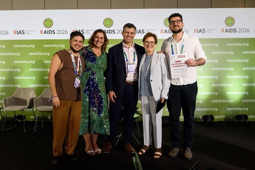 AIDS 2026, the 26th International AIDS Conference. Rio de Janeiro, Brazil.                            Wednesday, 29 July 2026.

SY14. Me and My Healthcare Provider award ceremony.
In the photo: Beatriz Grinsztejn, Felipe Sabec Folgueral, Silas Holland.     

©️ Rogério von Krüger / IAS