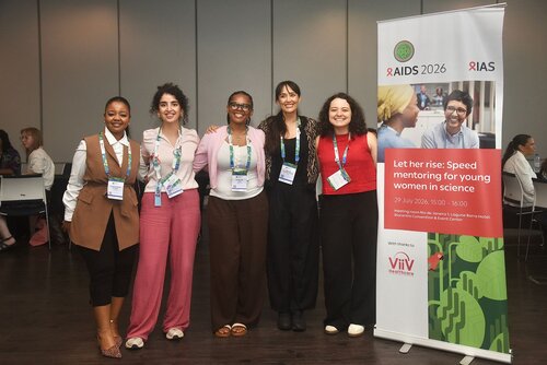 AIDS 2026, the 26th International AIDS Conference. Rio de Janeiro, Brazil.
Wednesday, 29 July 2026.

SMWIS. Let her wise: Speed mentoring for young women in science.
In the photos: Mentors and mentees interacting.

© Márcia Moreira / IAS.
