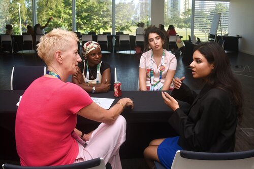 AIDS 2026, the 26th International AIDS Conference. Rio de Janeiro, Brazil.
Wednesday, 29 July 2026.

SMWIS. Let her wise: Speed mentoring for young women in science.
In the photos: Mentors and mentees interacting.

© Márcia Moreira / IAS.