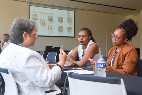 AIDS 2026, the 26th International AIDS Conference. Rio de Janeiro, Brazil.
Wednesday, 29 July 2026.

SMWIS. Let her wise: Speed mentoring for young women in science.
In the photos: Mentors and mentees interacting.

© Márcia Moreira / IAS.