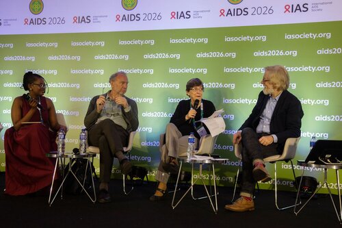 AIDS 2026, the 26th International AIDS Conference. Rio de Janeiro, Brazil.
Wednesday, 29 July 2026

SY10. Leadership at the tipping point: Protesting the gains and advancing progress in a new era of the HIV response.
In the photo: Nomonde Ngema, Peter Piot, Mariangela Simão, Mitchell Warren.

©️ Andréa Testoni / IAS