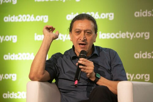 AIDS 2026, the 26th International AIDS Conference. Rio de Janeiro, Brazil.
Thursday, 30 July 2026.

SS02. Racism as a driver of HIV: From lived experience to structural change.
In the photo: E. Roberto Orellana, The Abya Yala Indigenous Health Research Center.

© Felipe Varanda / IAS