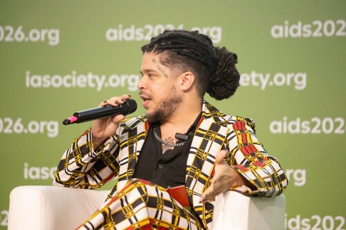 AIDS 2026, the 26th International AIDS Conference. Rio de Janeiro, Brazil.
Thursday, 30 July 2026.

SS02. Racism as a driver of HIV: From lived experience to structural change.
In the photo: Thiago Jerohan Albuquerque da Cruz, Gestos - Soropositividade, Comunicação e Gênero.

© Felipe Varanda / IAS