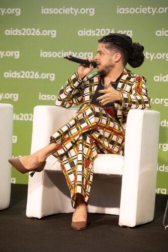 AIDS 2026, the 26th International AIDS Conference. Rio de Janeiro, Brazil.
Thursday, 30 July 2026.

SS02. Racism as a driver of HIV: From lived experience to structural change.
In the photo: Thiago Jerohan Albuquerque da Cruz, Gestos - Soropositividade, Comunicação e Gênero.

© Felipe Varanda / IAS