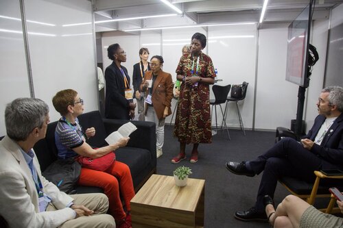 AIDS 2026, the 26th International AIDS Conference. Rio de Janeiro, Brazil.
Wednesday, 29 July 2026

SS01. After the emergency: Rebuiding sustainable access to HIV treatment and prevention.
In this photo: Draurio Barrera, Nora Bar, Nonhlanhla Ignata Nodlovu, Olayide Akanni, Javier Padilla Bernaldez.

©️ Andréa Testoni / IAS