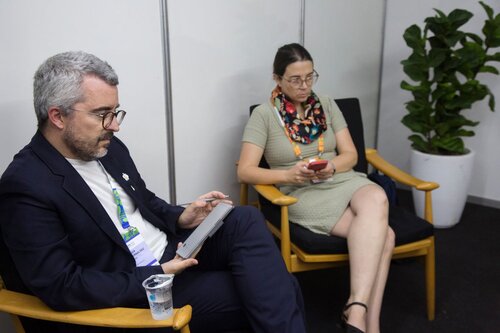 AIDS 2026, the 26th International AIDS Conference. Rio de Janeiro, Brazil.
Wednesday, 29 July 2026

SS01. After the emergency: Rebuiding sustainable access to HIV treatment and prevention.
In this photo: Javier Padilla Bernaldez, Claudia Cortes.

©️ Andréa Testoni / IAS