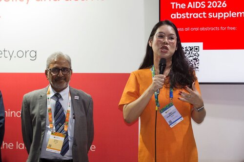 AIDS 2026, the 26th International AIDS Conference. Rio de Janeiro, Brazil.
Wednesday, 29 July 2026

MGAP. Gathering for IAS membersfrom Asia and the Pacific Islands.
In the photo: Ishwar Gilada, Rena Janamnuiasook.

©️ Andréa Testoni / IAS