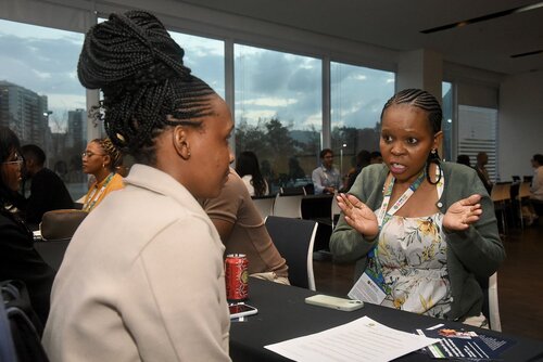 AIDS 2026, the 26th International AIDS Conference. Rio de Janeiro, Brazil.
Wednesday, 29 July 2026.

SCHOLSNET. Scholarships speed networking.

© Márcia Moreira / IAS.