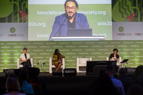 AIDS 2026, the 26th International AIDS Conference. Rio de Janeiro, Brazil.
Thursday, 30 July 2026

PL03. Breaking down silos.
In the photo: Paula Mendes Luz, Immaculate Owomugisha Bazare, Carmen Pérez Casas, Sanjay Pujari.

©️ Andréa Testoni / IAS