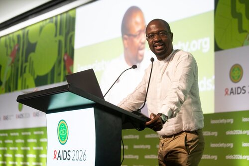AIDS 2026, the 26th International AIDS Conference. Rio de Janeiro, Brazil.
Friday, 31 July 2026.

PL05. Rapporteur report-back session.
In the photo:Alegra Wolter, Suara Kita and the Kirby Institute, Indonesia.Allan Maleche, KELIN, Kenya.