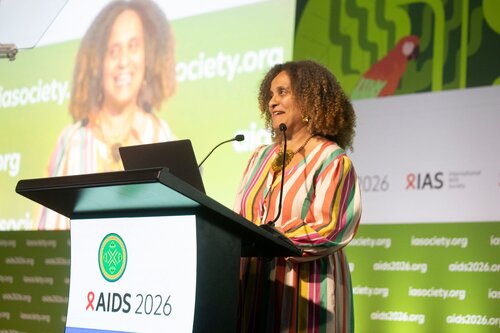 AIDS 2026, the 26th International AIDS Conference. Rio de Janeiro, Brazil.
Friday, 31 July 2026.

PL05. Rapporteur report-back session.
In the photo:Susan Cole, Phoenix Health Movement, United Kingdom.