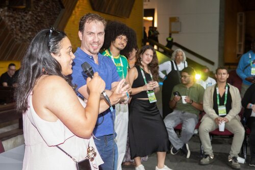 AIDS 2026, the 26th International AIDS Conference. Rio de Janeiro, Brazil.
Friday, 31July 2026.

VOLPARTY. .Volunteers party
In the photo: Voluteers gathering at volunteers party at the end of the conference.