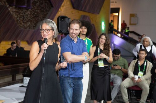 AIDS 2026, the 26th International AIDS Conference. Rio de Janeiro, Brazil.
Friday, 31July 2026.

VOLPARTY. .Volunteers party
In the photo: Voluteers gathering at volunteers party at the end of the conference.