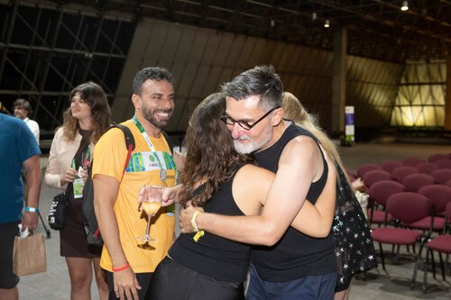 AIDS 2026, the 26th International AIDS Conference. Rio de Janeiro, Brazil.
Friday, 31July 2026.

VOLPARTY. .Volunteers party
In the photo: Voluteers gathering at volunteers party at the end of the conference.