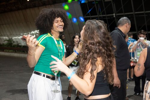 AIDS 2026, the 26th International AIDS Conference. Rio de Janeiro, Brazil.
Friday, 31July 2026.

VOLPARTY. .Volunteers party
In the photo: Voluteers gathering at volunteers party at the end of the conference.