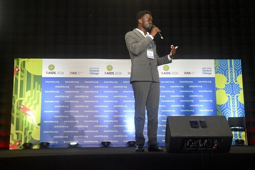 AIDS 2026, the 26th International AIDS Conference. Rio de Janeiro, Brazil.

GVMS17. Pitch Perfect: Young Leaders take the mic.
In the photo: Team pitching.

© Márcia Moreira / IAS.