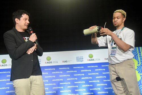 AIDS 2026, the 26th International AIDS Conference. Rio de Janeiro, Brazil.

GVMS17. Pitch Perfect: Young Leaders take the mic.
In the photo: Team pitching.

© Márcia Moreira / IAS.