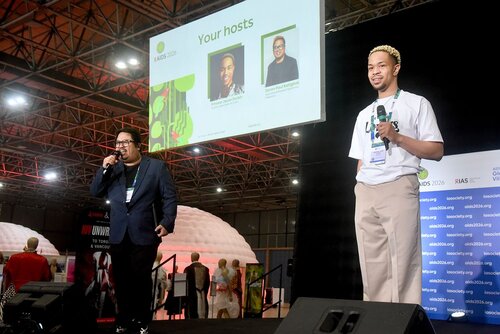 AIDS 2026, the 26th International AIDS Conference. Rio de Janeiro, Brazil.

GVMS17. Pitch Perfect: Young Leaders take the mic.
In the photo: Moderators.

© Márcia Moreira / IAS.