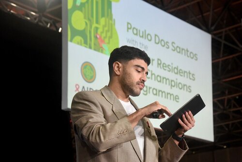 AIDS 2026, the 26th International AIDS Conference. Rio de Janeiro, Brazil.

GVMS17. Pitch Perfect: Young Leaders take the mic.
In the photo: Team pitching.

© Márcia Moreira / IAS.