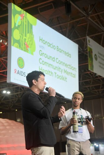 AIDS 2026, the 26th International AIDS Conference. Rio de Janeiro, Brazil.

GVMS17. Pitch Perfect: Young Leaders take the mic.
In the photo: Team pitching.

© Márcia Moreira / IAS.