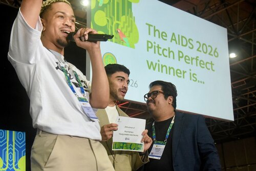 AIDS 2026, the 26th International AIDS Conference. Rio de Janeiro, Brazil.

GVMS17. Pitch Perfect: Young Leaders take the mic.
In the photo: Announcement of the winner.

© Márcia Moreira / IAS.